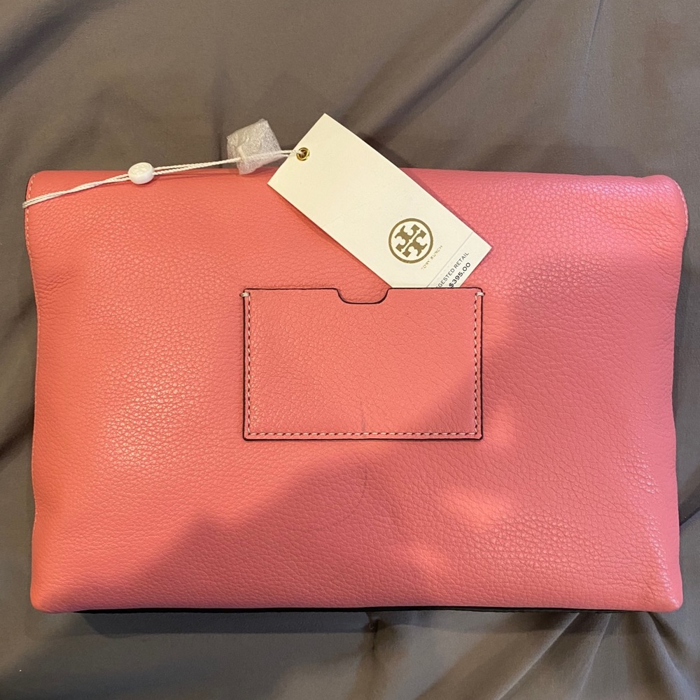 BRAND NEW — Pink Tory Burch clutch
